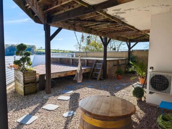 Maison Cadre Paisible Face Au Lac Peigney エクステリア 写真